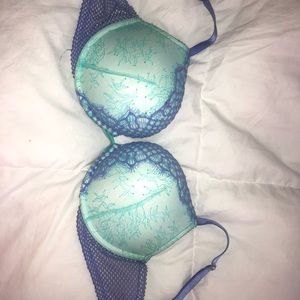 Victoria’s Secret Bombshell Bra